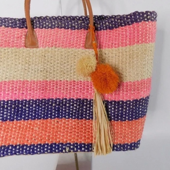 NWT! ANTHROPOLOGIE Pomaria Tassel Tote Straw Colorful Beach Pool Resort Vacation - Picture 4 of 15